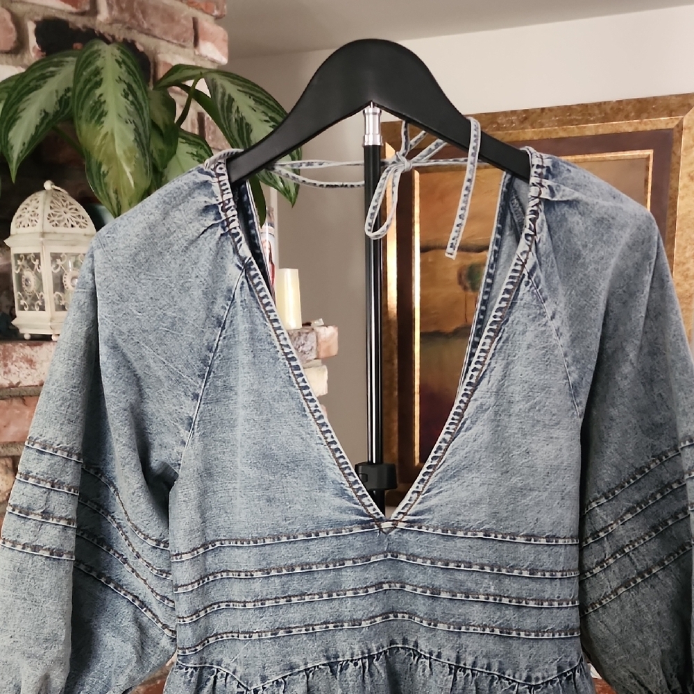Free People Blue Denim Boho Babydoll Mini Dress Puff Sleeve Deep V Festival - Picture 3 of 14